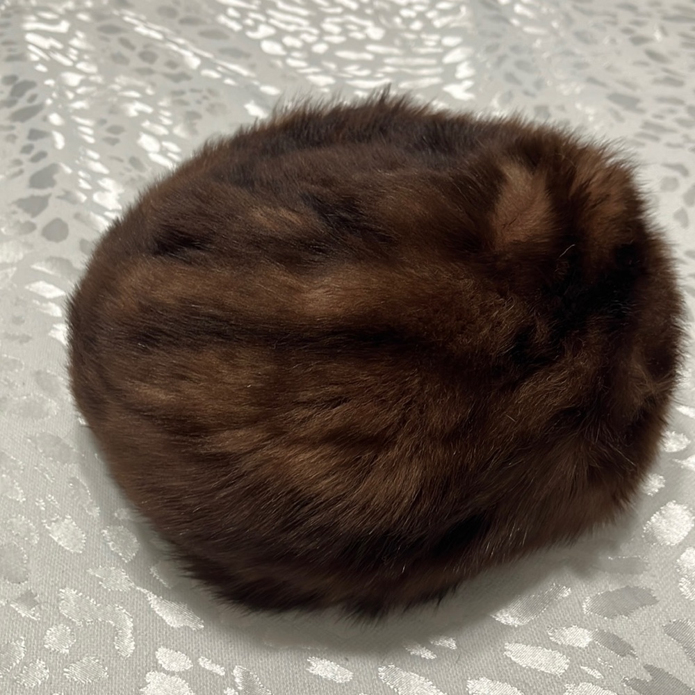 Brown I.MAGNIN AND CO fur hat